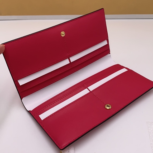 MICHAEL KORS Reed Large
Snap Signature Wallet Electric Pink color - Picture 8 of 12